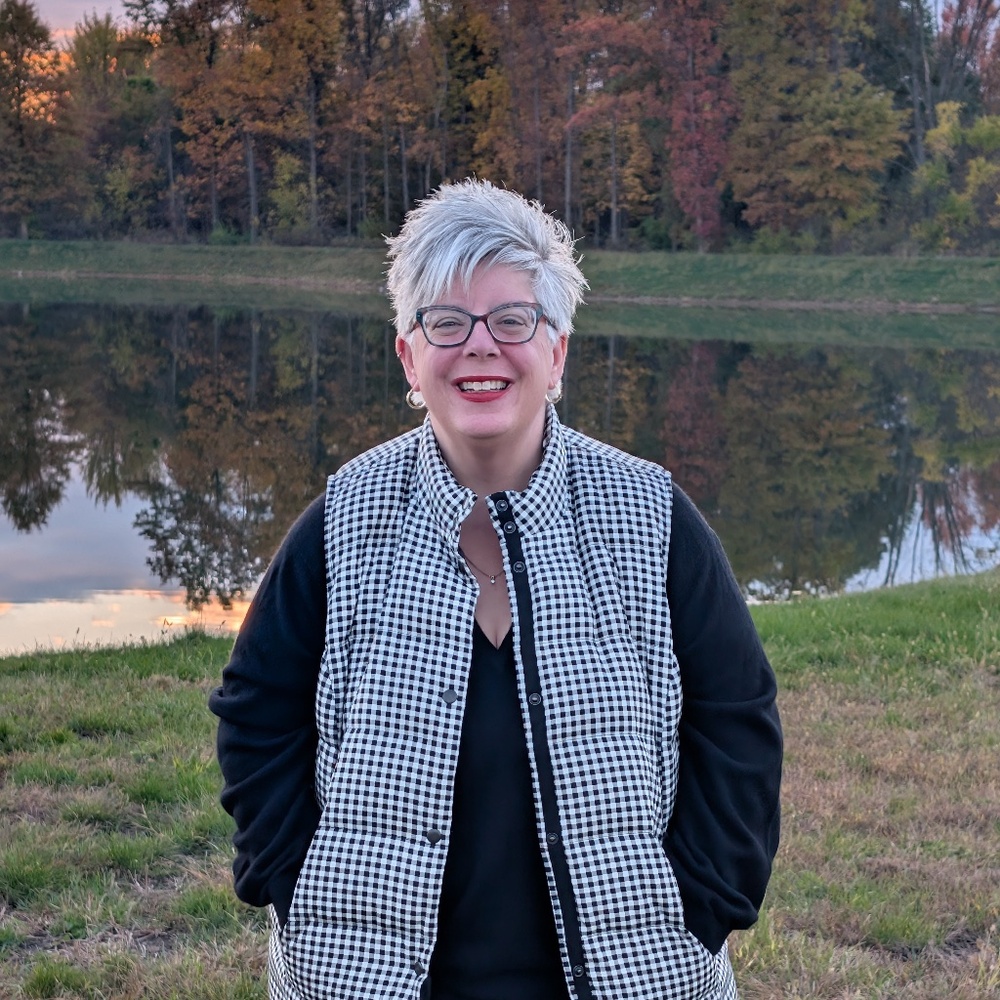 Meet your Posher, Holly